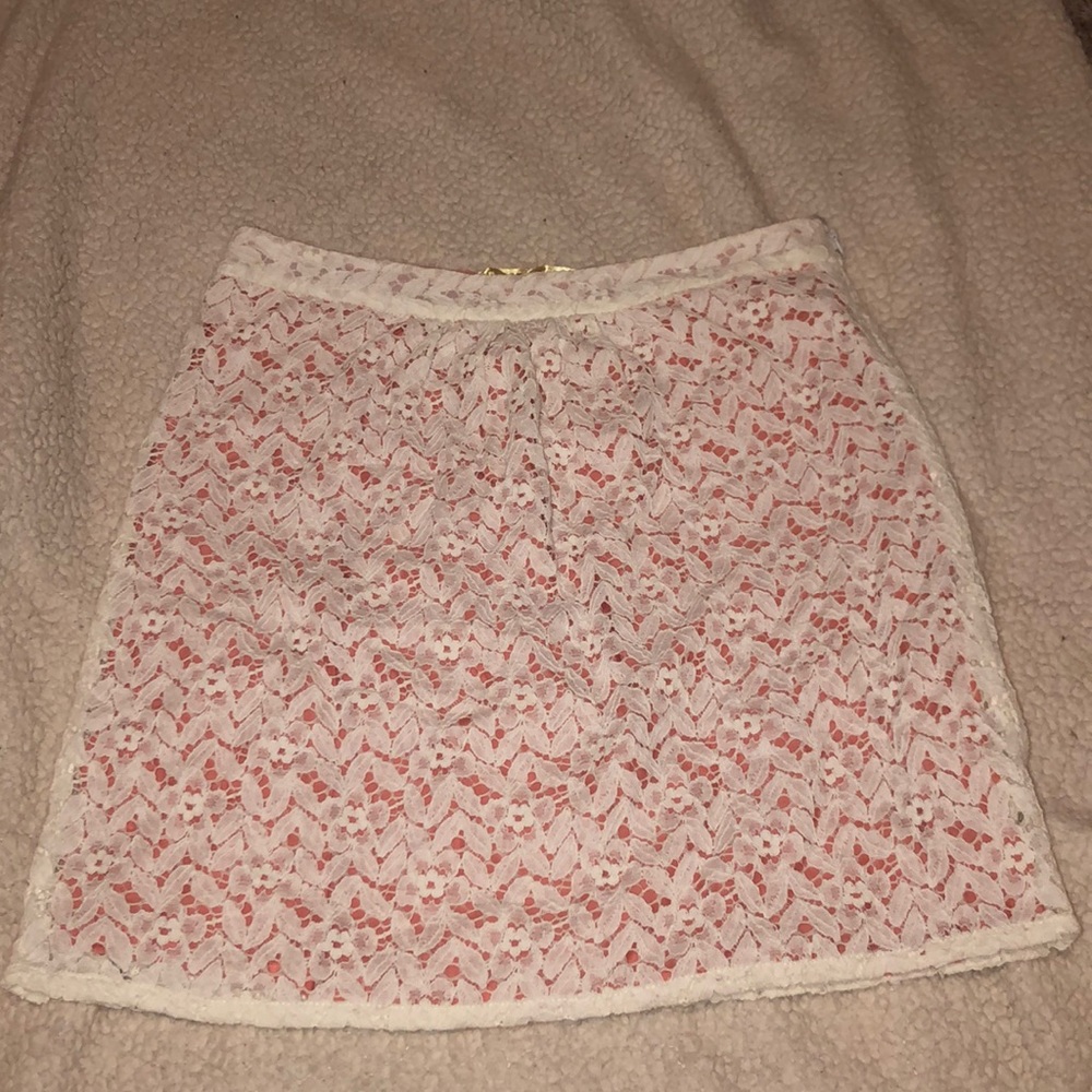 Lace skirt